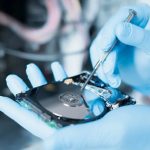 Восстановление данных с SSD и HDD: почему с твердотельных накопителей сложнее