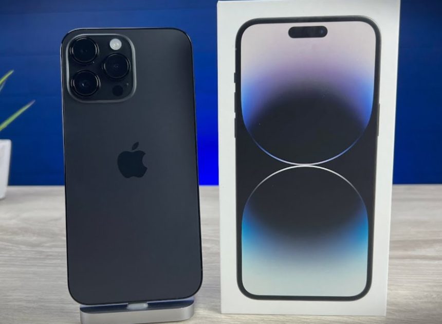 iPhone 14 Pro Max для работы: удобно ли жить с большим экраном каждый день