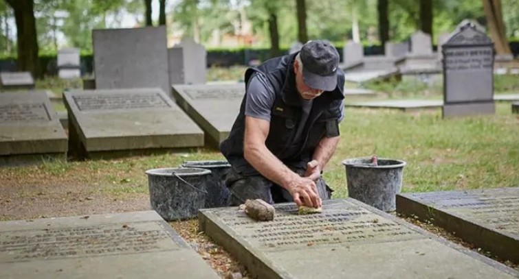 Уход за памятником: как сохранить мемориал на десятилетия